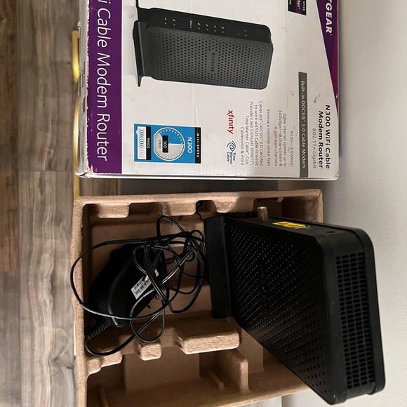 Wi-Fi modem Router - Picture 1 of 1